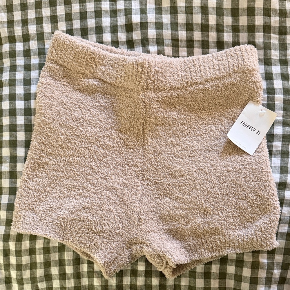 Forever 21 Women's Beige Fleece High Waist Shorts
